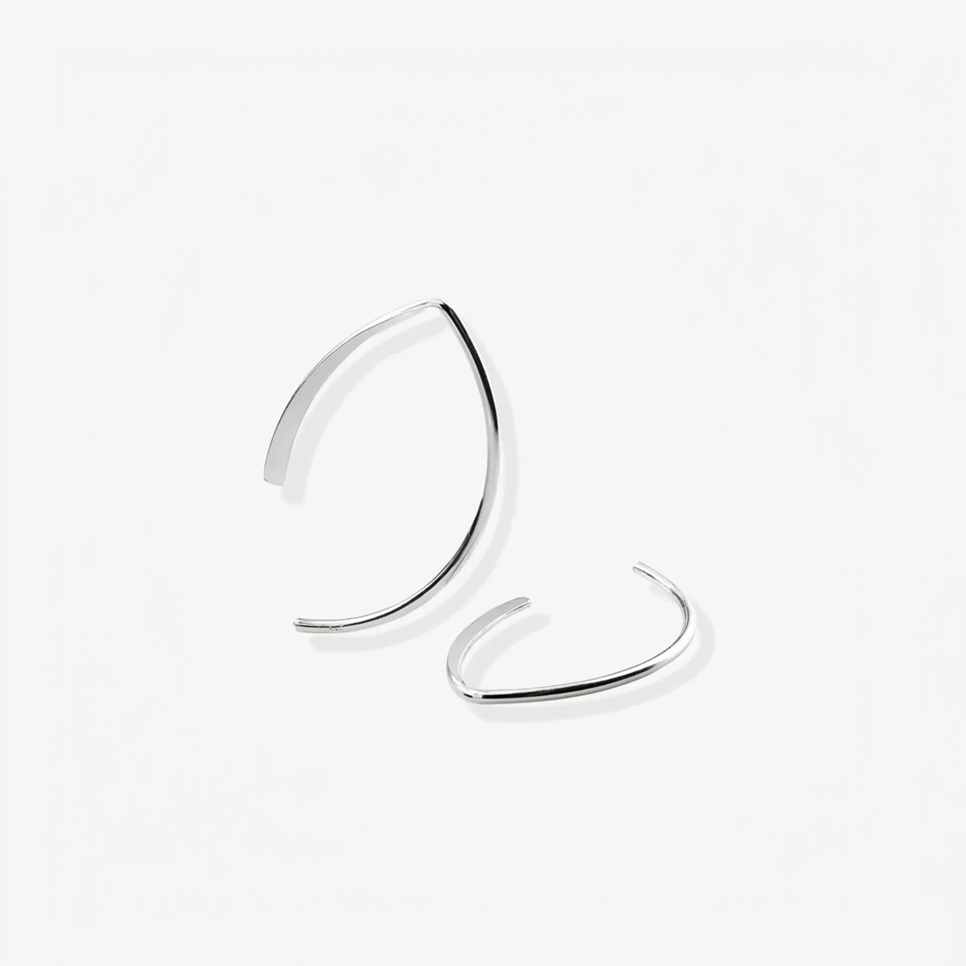 Curved Bar Γreringe SΓΈlv