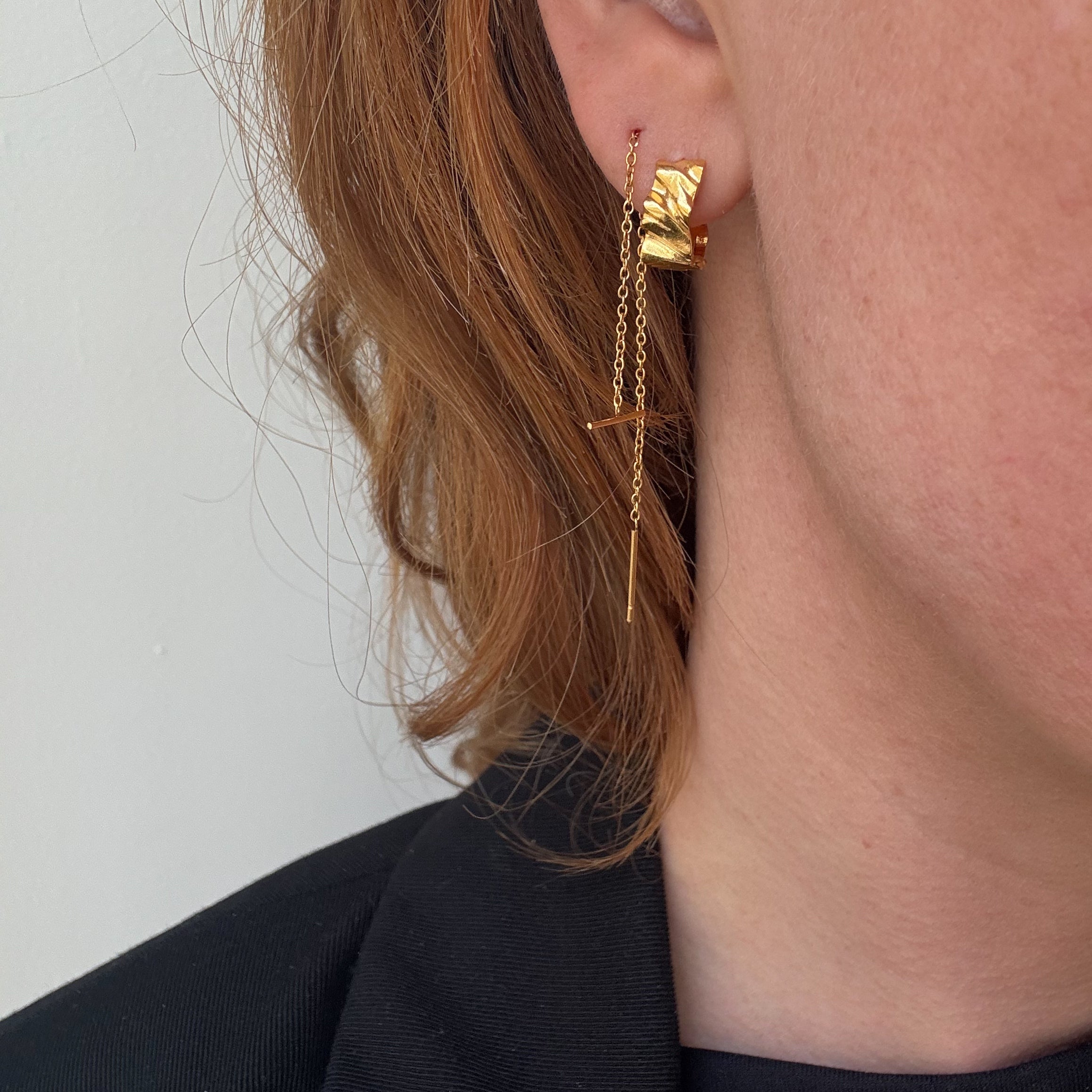 Wave Twist Hoop 12 mm Verguld