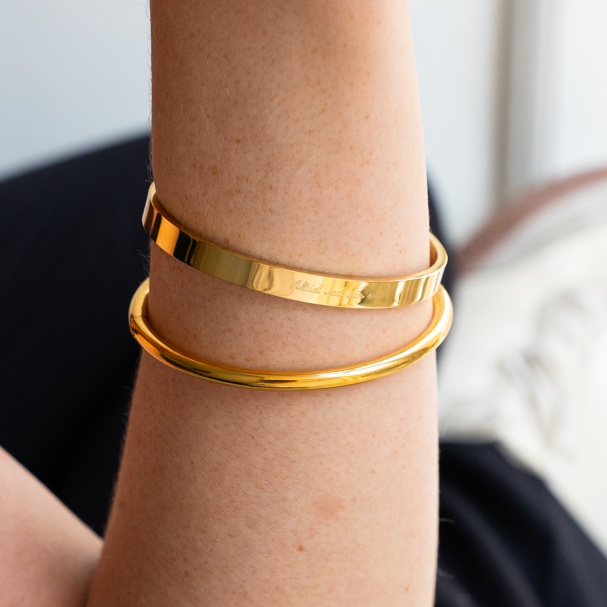 Classic Bangle met gravure & Rond Bangle Set