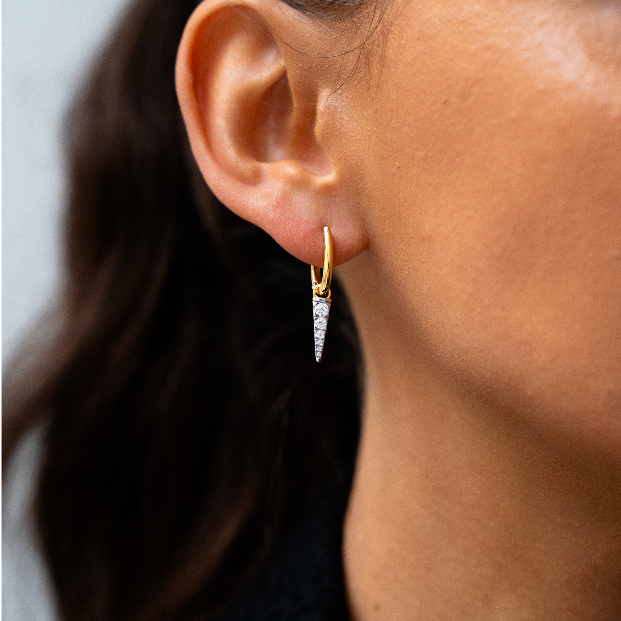 Essentials Hoop en Edge Krystal Drop Goudkleurig